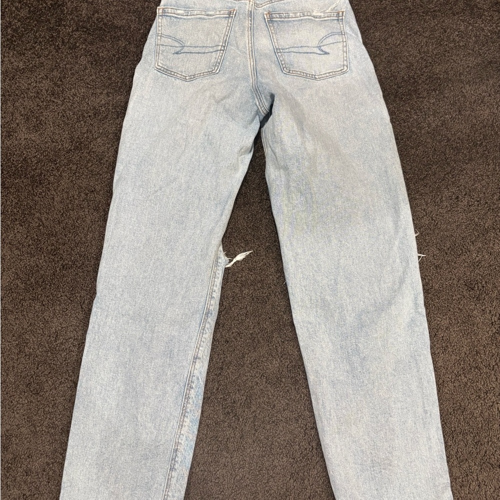Light Wash Distressed Women’s Jeans - Picture 2 of 4